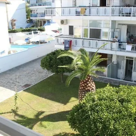 Διαμέρισμα 2 Bedroom Flat In