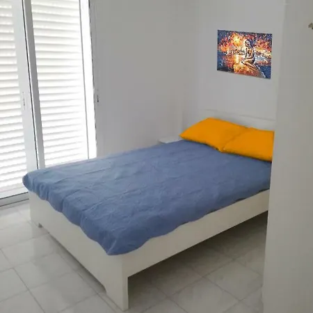 2 Bedroom Flat In Διαμέρισμα *