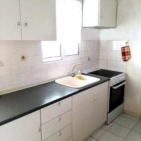 2 Bedroom Flat In *
